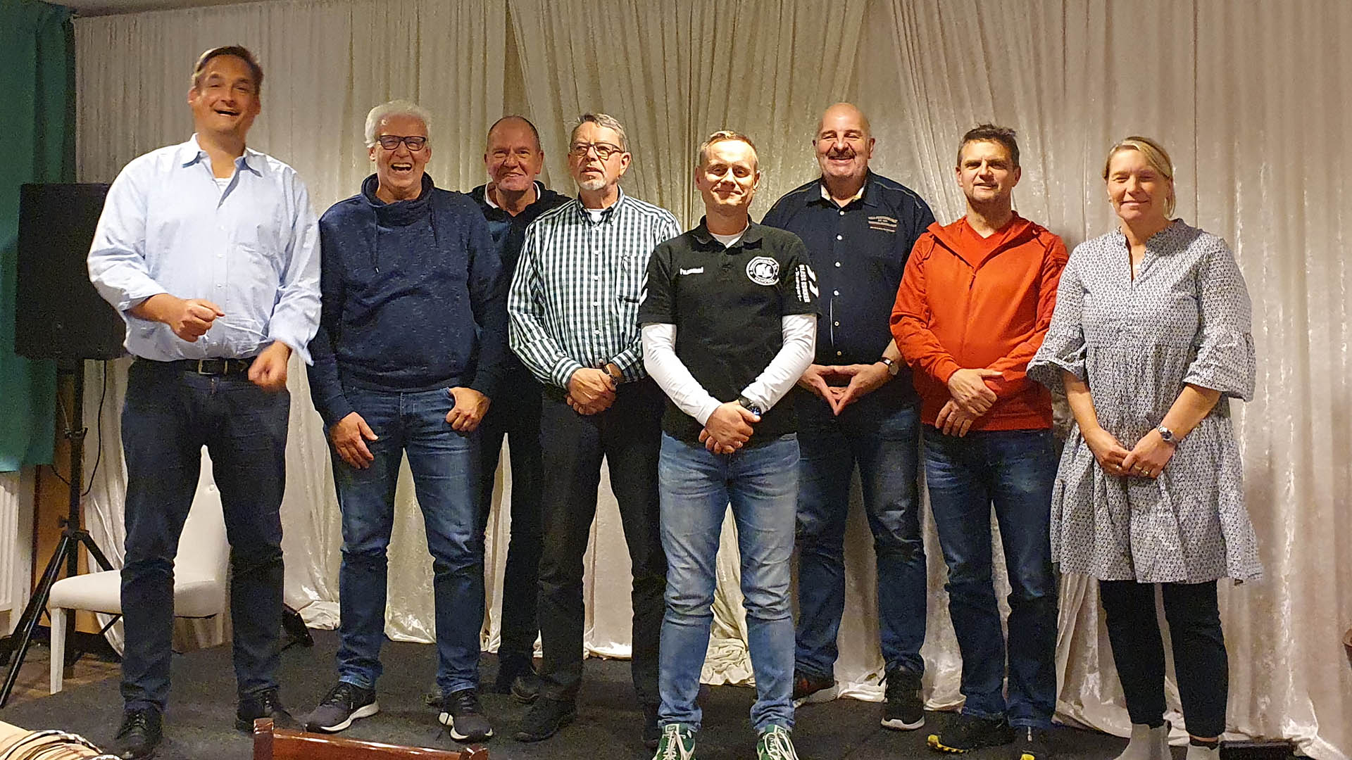 Der Vorstand und die Kassenprüfer des Fördervereins "Freunde der HSC-Handballer e. V."
